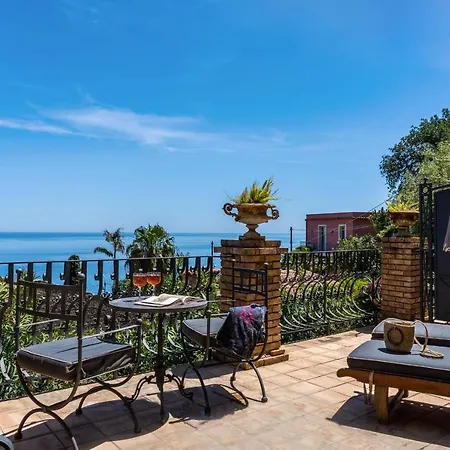 Hotel Carlotta