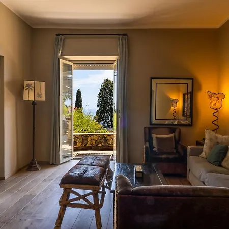 Hotel Carlotta 4*