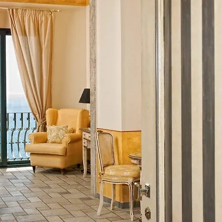 Hotel Carlotta